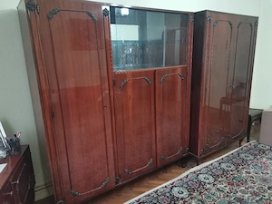 Dulap cu vitrina 