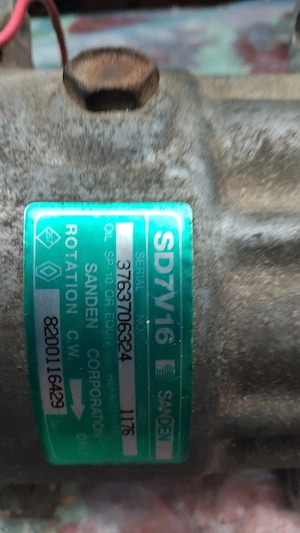 Vind compresor AC Reno stare f buna pret 350 neg