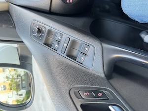 Vând VW Tiguan 2.0 TDI 4x4 - imagine 9
