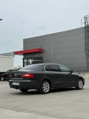 Vând Skoda Superb 2.0 TDI, 170 CP, 2009, 279.xxx km Dotări: dublu climatronic, scaune încălzite, sca - imagine 7
