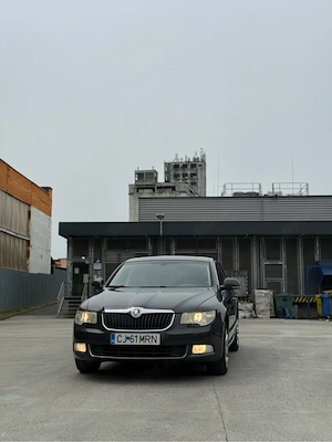 Vând Skoda Superb 2.0 TDI, 170 CP, 2009, 279.xxx km Dotări: dublu climatronic, scaune încălzite, sca - imagine 3