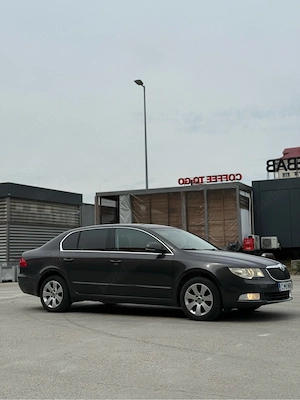Vând Skoda Superb 2.0 TDI, 170 CP, 2009, 279.xxx km Dotări: dublu climatronic, scaune încălzite, sca - imagine 4