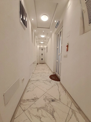 Aviz pentru Investitori !!!  PERSOANĂ FIZICĂ-VAND URGENT  Casa Pensiune in regim P+E, in Oradea, str - imagine 4