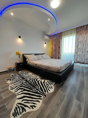 Aviz pentru Investitori !!!  PERSOANĂ FIZICĂ-VAND URGENT  Casa Pensiune in regim P+E, in Oradea, str - imagine 7