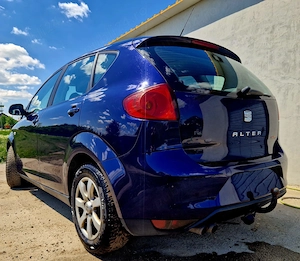 Seat Altea,an 2011,Euro5, 1.6d,cui remorcare,perfecta stare,recent adus - imagine 2