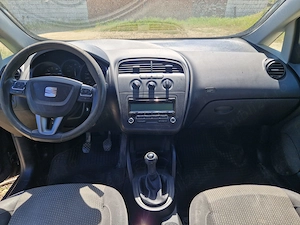 Seat Altea,an 2011,Euro5, 1.6d,cui remorcare,perfecta stare,recent adus - imagine 5