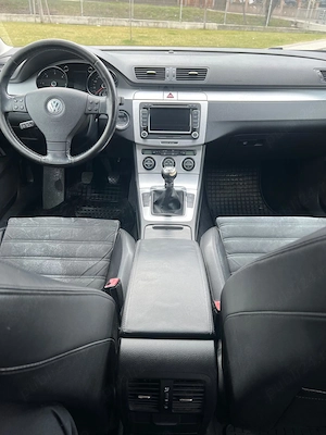 Vând Volkswagen Passat 2009 - inclusiv roți de iarnă - imagine 2