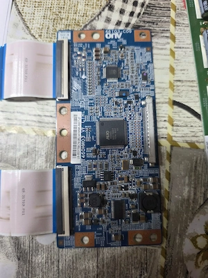 Dezmembrez tv Samsung le32c530
