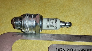 sigilate  15  BUJII profesionale  BRIGGS & STRATTON / CHAMPION  cod produs 591868  plug spark  USA - imagine 2