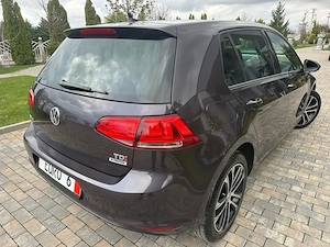Golf 7 Lounge # Automat # 2016 # Euro 6 # Navigatie # Xenon # Istoric Vw  - imagine 4