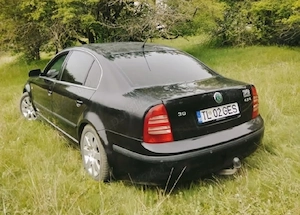 Skoda Superb berlina - imagine 2