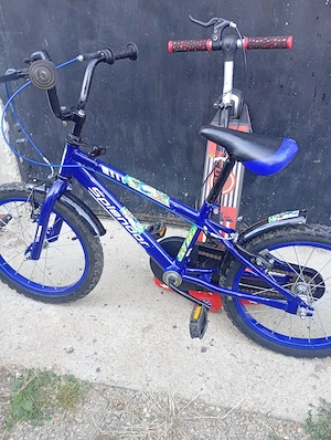 bicicleta, trotineta,