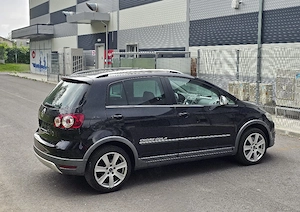 VW Golf 6 CROSS 1.4TSI Navigatie SenzoriParcare DubluClima ÎncălzireScaune CamerăMarșarier Bluethoot - imagine 4