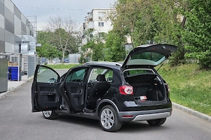 VW Golf 6 CROSS 1.4TSI Navigatie SenzoriParcare DubluClima ÎncălzireScaune CamerăMarșarier Bluethoot - imagine 3