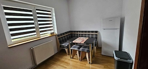 Sinaia, zonă ultracentrală - închiriere garsonieră, renovată și mobilată  - imagine 5
