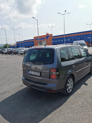 Volkswagen touran - imagine 3