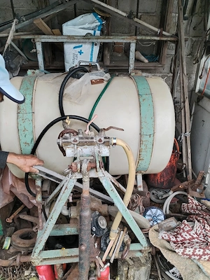 Instalație de erbicidat pt tractor - imagine 2