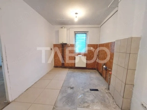 Comision 0% Apartament 40 mp 2 camere decomandate balcon Cisnadie - imagine 9