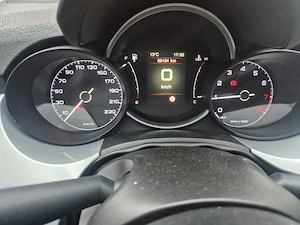 Fiat 500X Cross 1.0 benzină - imagine 9