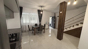 Închiriez Vila Casa P+2 + Parcare, strada asfaltată  - imagine 4