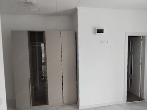 Inchiriere studio dublu cu terasă liceul finlandez
