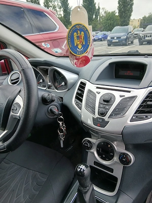 Ford Fiesta, 1,4 benzină, 2009 - imagine 3