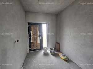 Duplex nou, P+M, 1 apartament la cheie, 1 la alb, Moșnița Nouă, comision 0% - imagine 2