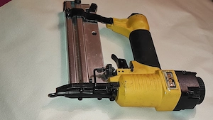 Capsator pneumatic Tolsen AirXT, capse 16-40 mm si cuie 15-50 mm, 73420  
