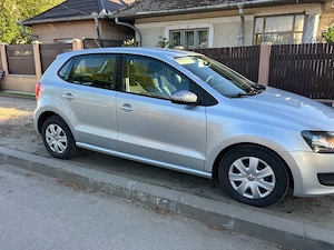 Vând Volkswagen Polo IV (9N facelift)   economic, ideal pentru oraș - imagine 2