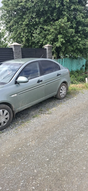 vand hyundai accent - imagine 5