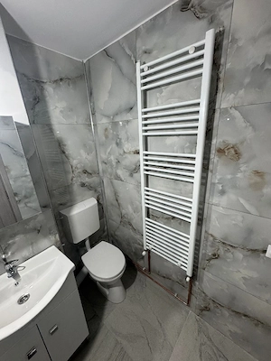 Apartament 2 camere decomandat, Tg. Ocna. - imagine 5