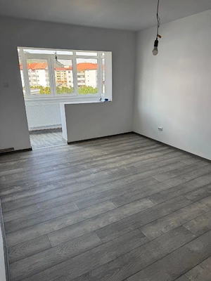 Apartament 2 camere decomandat, Tg. Ocna. - imagine 4