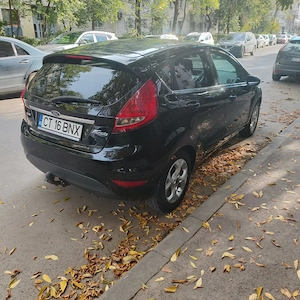 Vând Ford fiesta - imagine 4