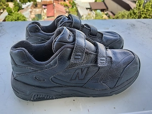 New Balance, marimea.40.5, UK 7 (26 cm) 