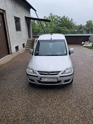Opel Combo-C anul fabricației I 2006 negociabil - imagine 4
