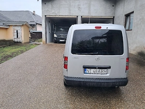 Opel Combo-C anul fabricației I 2006 negociabil - imagine 2