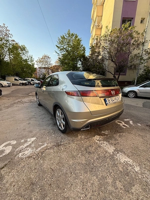 Honda Civic 1.8 - imagine 3