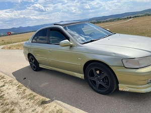 Vând Honda accord 1.8