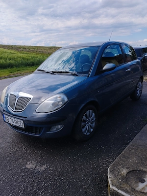 Lancia Ypsilon an 2005 1.4 benzina - imagine 4