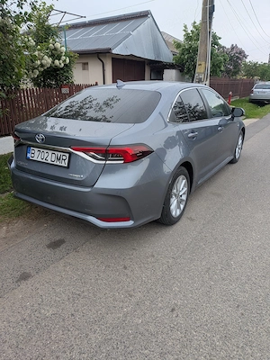Vand Toyota Corolla 2019 53000km 1.8 hybrid 122 cp - imagine 4