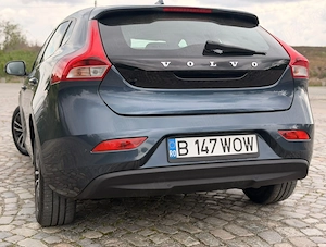 Volvo v40 an 2017 - imagine 3