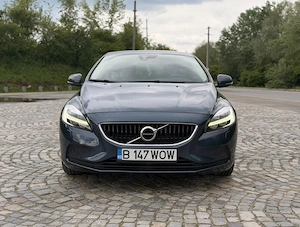 Volvo v40 an 2017 - imagine 2