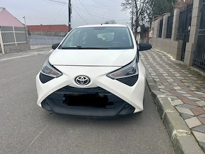 Mă vindeeee! 