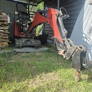 Lucrări miniexcavator. 