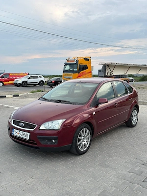 Ford Focus 1.6 Benzina Mpi 101cp - imagine 2