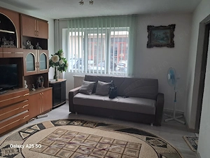 Inchiriez Apartament 3 camere