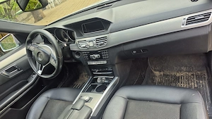 Mercedes-Benz E200 - imagine 4