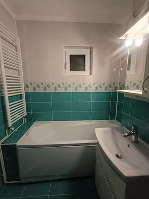Închiriez apartament 2 camere decomandat 