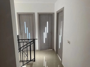 Vilă De Vănzare În Localitatea Lumina - imagine 9