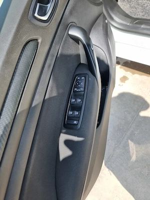 Renault megane - imagine 9
